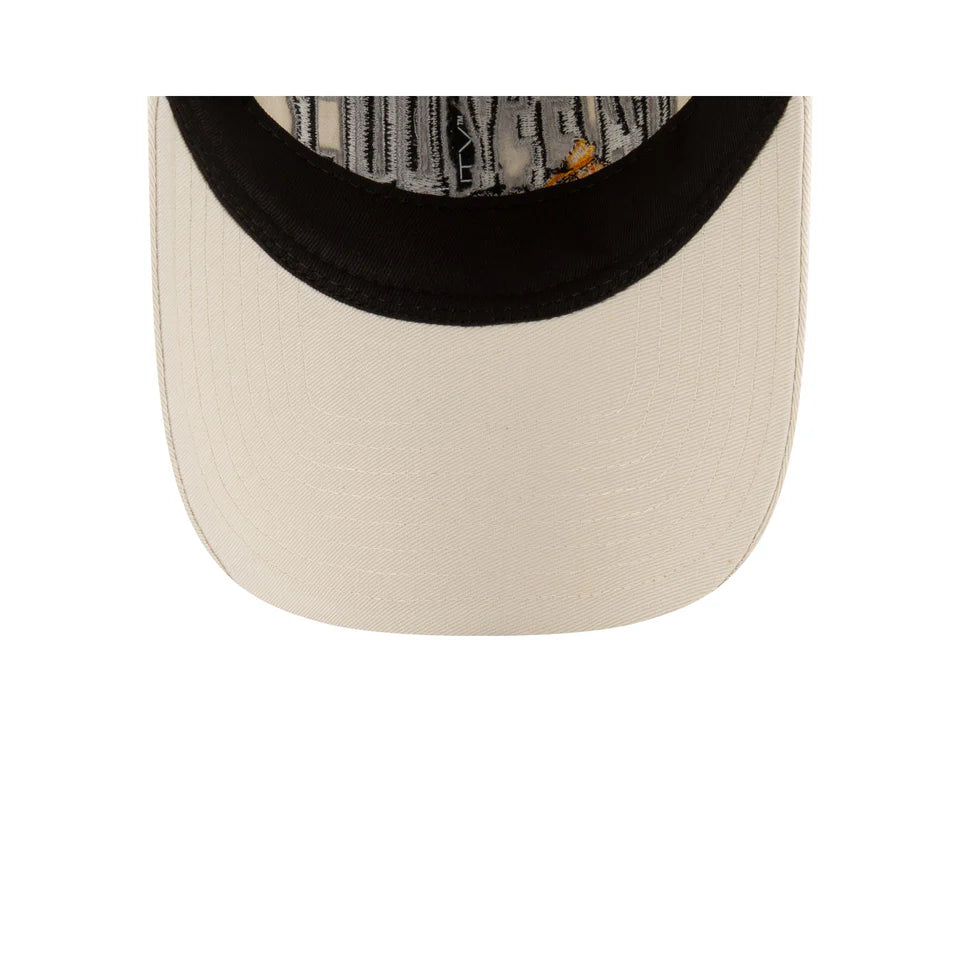 NEW ERA Daffy Duck Wb Washed 9TWENTY Strapback Cap - Cream