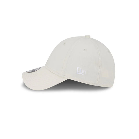 NEW ERA Essentials 9FORTY Strapback Cap - Light Cream