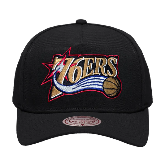 MITCHELL & NESS Philadelphia 76ers Pro Pinch Front Snapback Cap - Black/Team