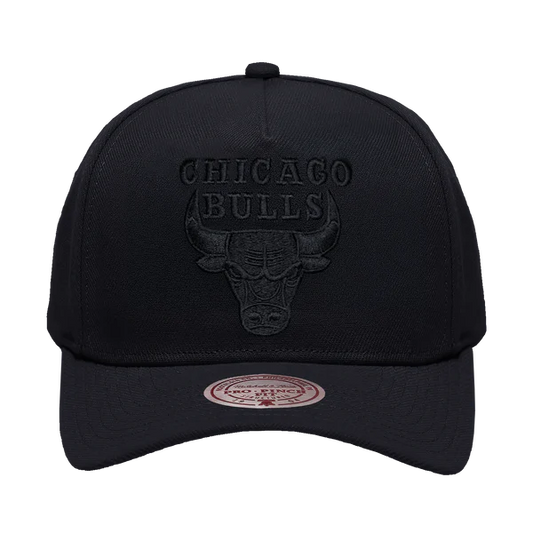 MITCHELL & NESS Chicago Bulls Pro Pinch Front Snapback Cap - Black/Black