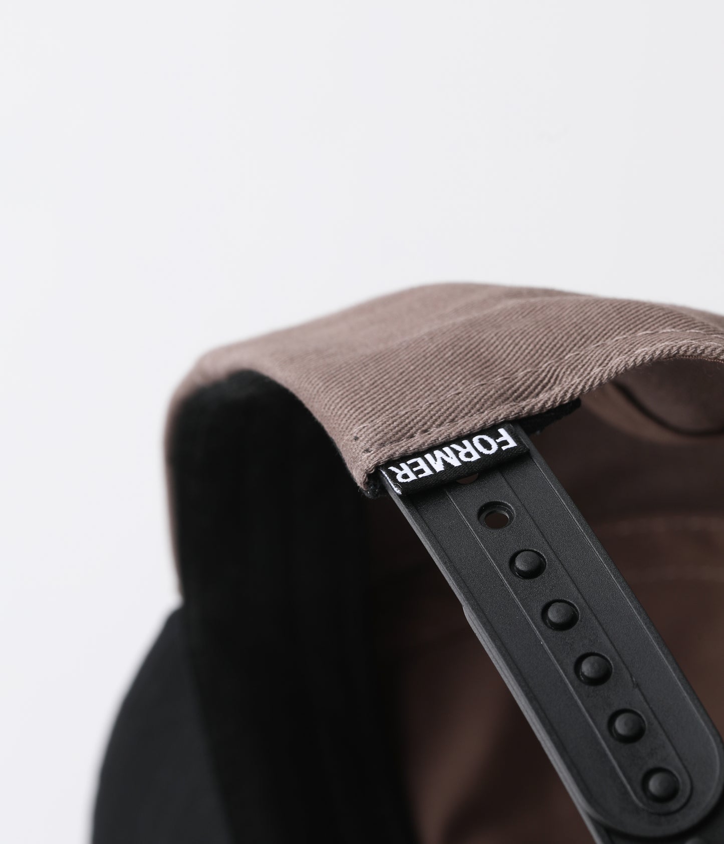 FORMER Pitch Crux Snapback Cap - Peacan/Black