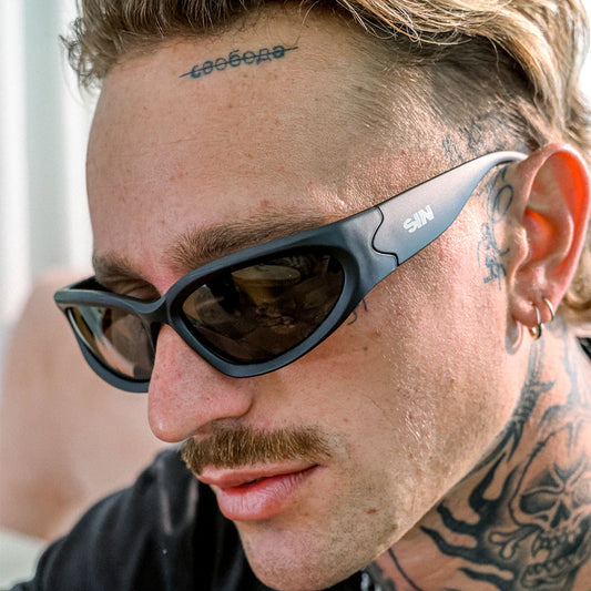 SIN Reefer Polarised Sunglasses - Black/Smoke