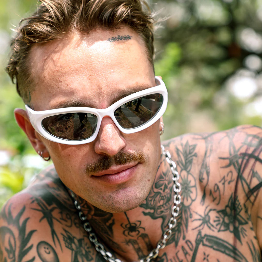 SIN Reefer Polarised Sunglasses - White/Smoke