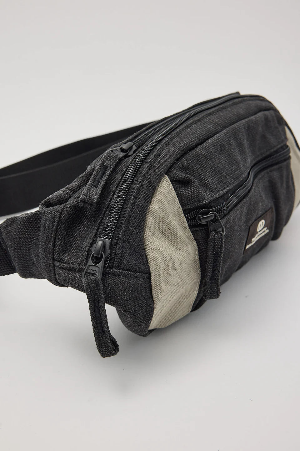 THRILLS Cortex Hip Bag - Sun Fade Black