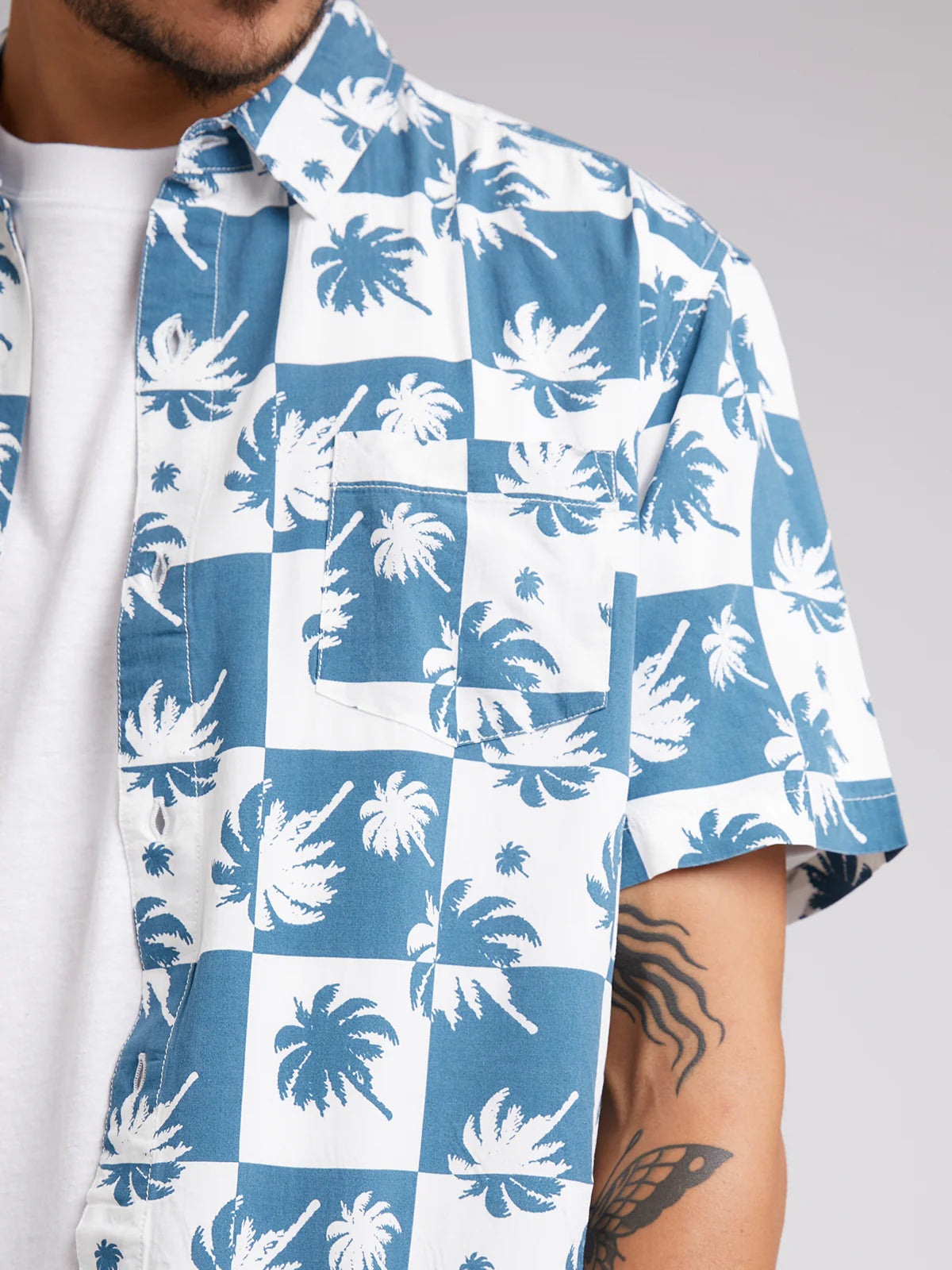 SILENT THEORY Palm Check Mens S/S Shirt - Ocean Blue