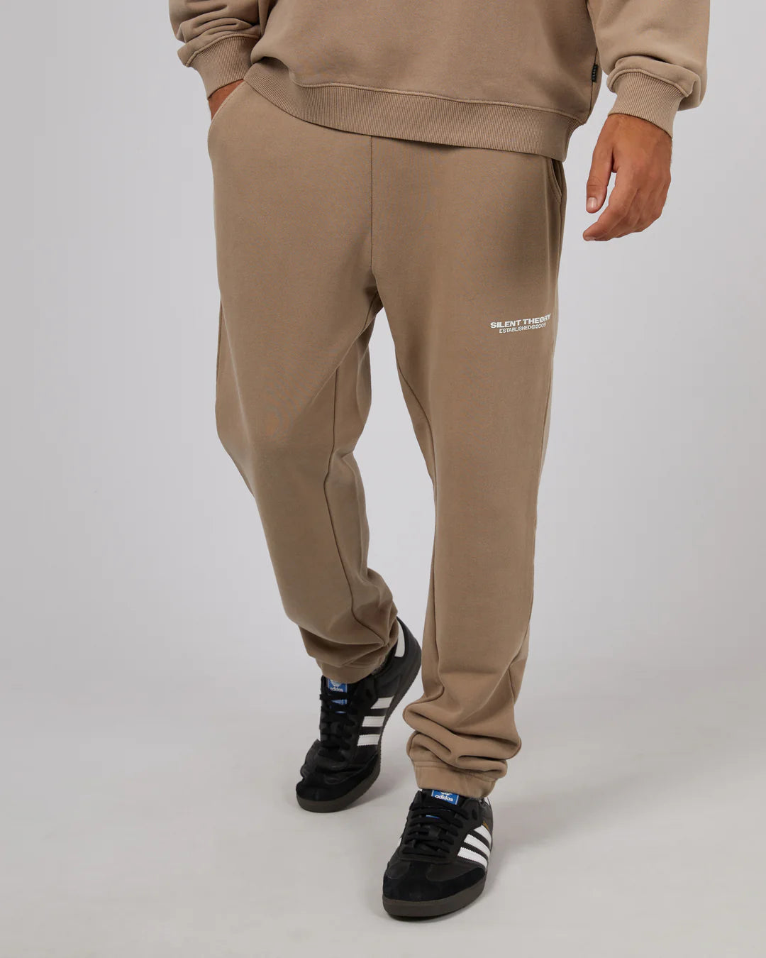 SILENT THEORY Essential Theory Mens Trackpants - Tan