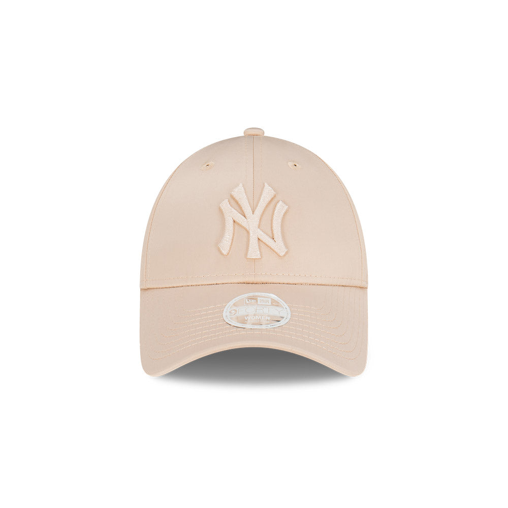 NEW ERA New York Yankees Satin 9FORTY Womens Strapback Cap - Stone