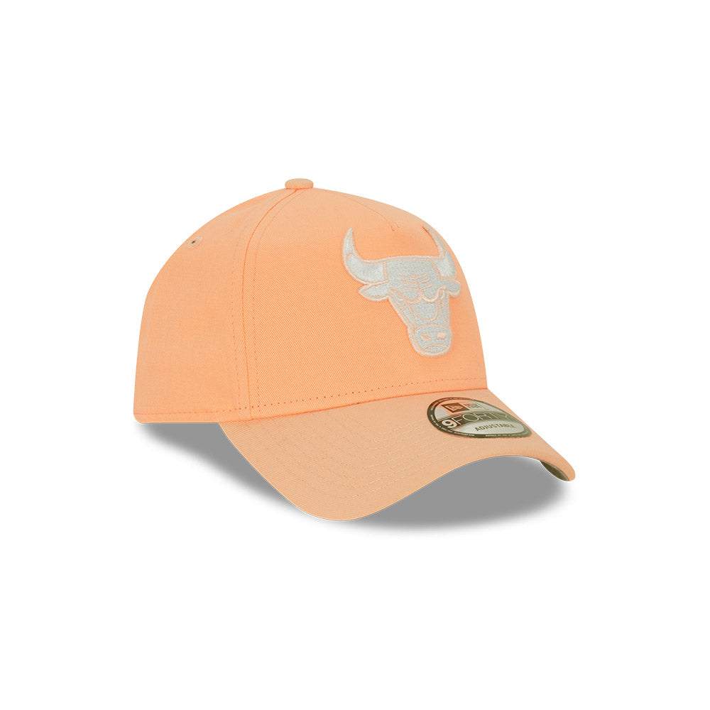 NEW ERA Chicago Bulls 9FORTY A-Frame Snapback Cap - Peach/White/Grey UV