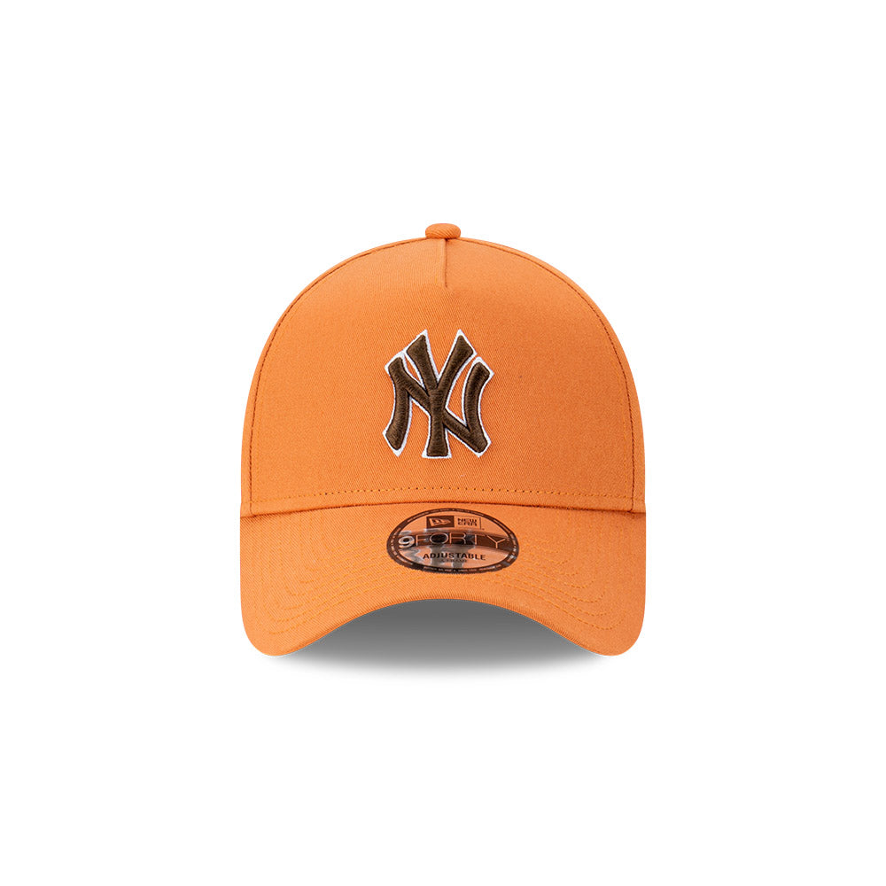NEW ERA New York Yankees 9FORTY A-Frame Snapback Cap - Salted Caramel