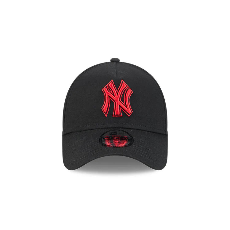 NEW ERA New York Yankees 9FORTY A-Frame Snapback Cap - Black/Scarlet