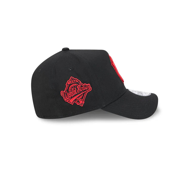 NEW ERA New York Yankees 9FORTY A-Frame Snapback Cap - Black/Scarlet