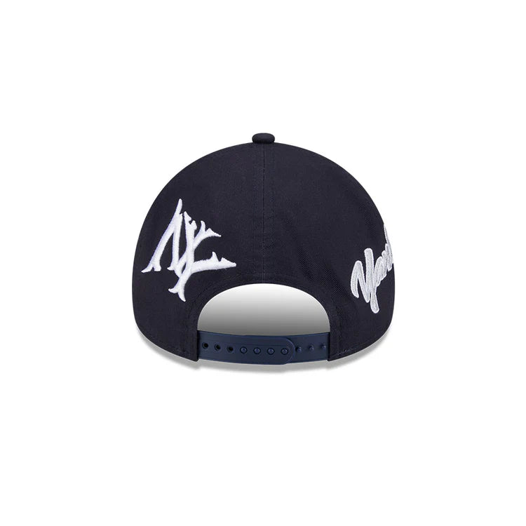NEW ERA New York Yankees NBA All Over 9FORTY A-Frame Snapback Cap - OTC