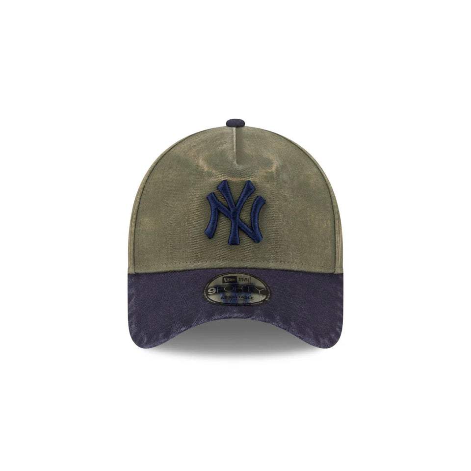 NEW ERA New York Yankees 9FORTY A-Frame Snapback Cap - New Olive/Navy Wash