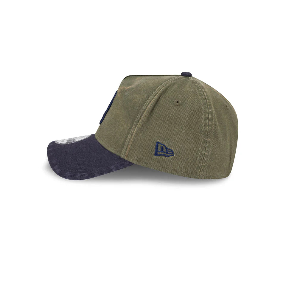 NEW ERA New York Yankees 9FORTY A-Frame Snapback Cap - New Olive/Navy Wash