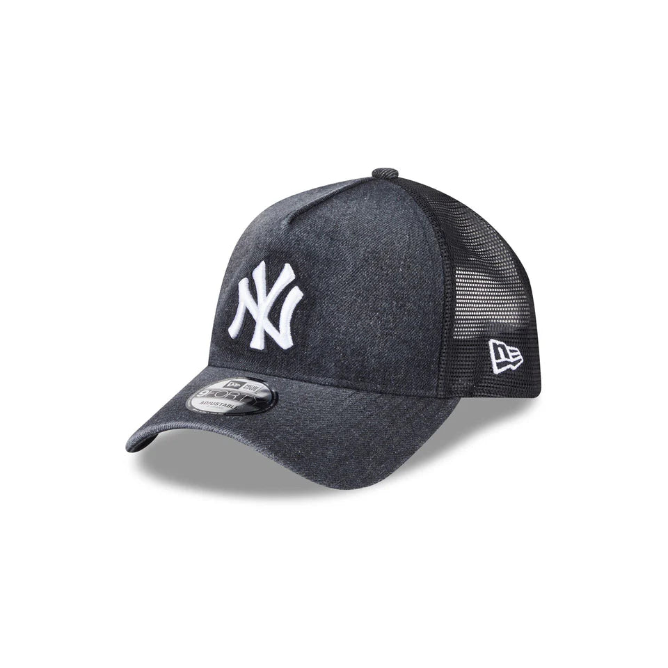 NEW ERA New York Yankees 9FORTY A-Frame Snapback Trucker Cap - Washed Denim Black