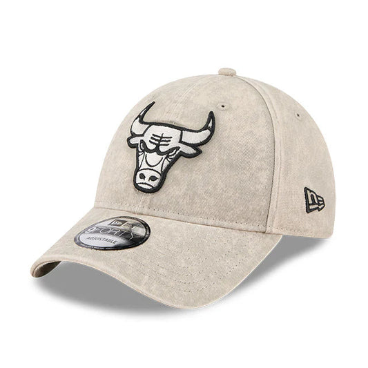 NEW ERA Chicago Bulls 9FORTY Snapback Cap - Washed Pebble