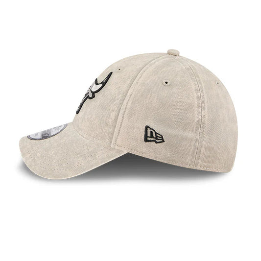 NEW ERA Chicago Bulls 9FORTY Snapback Cap - Washed Pebble