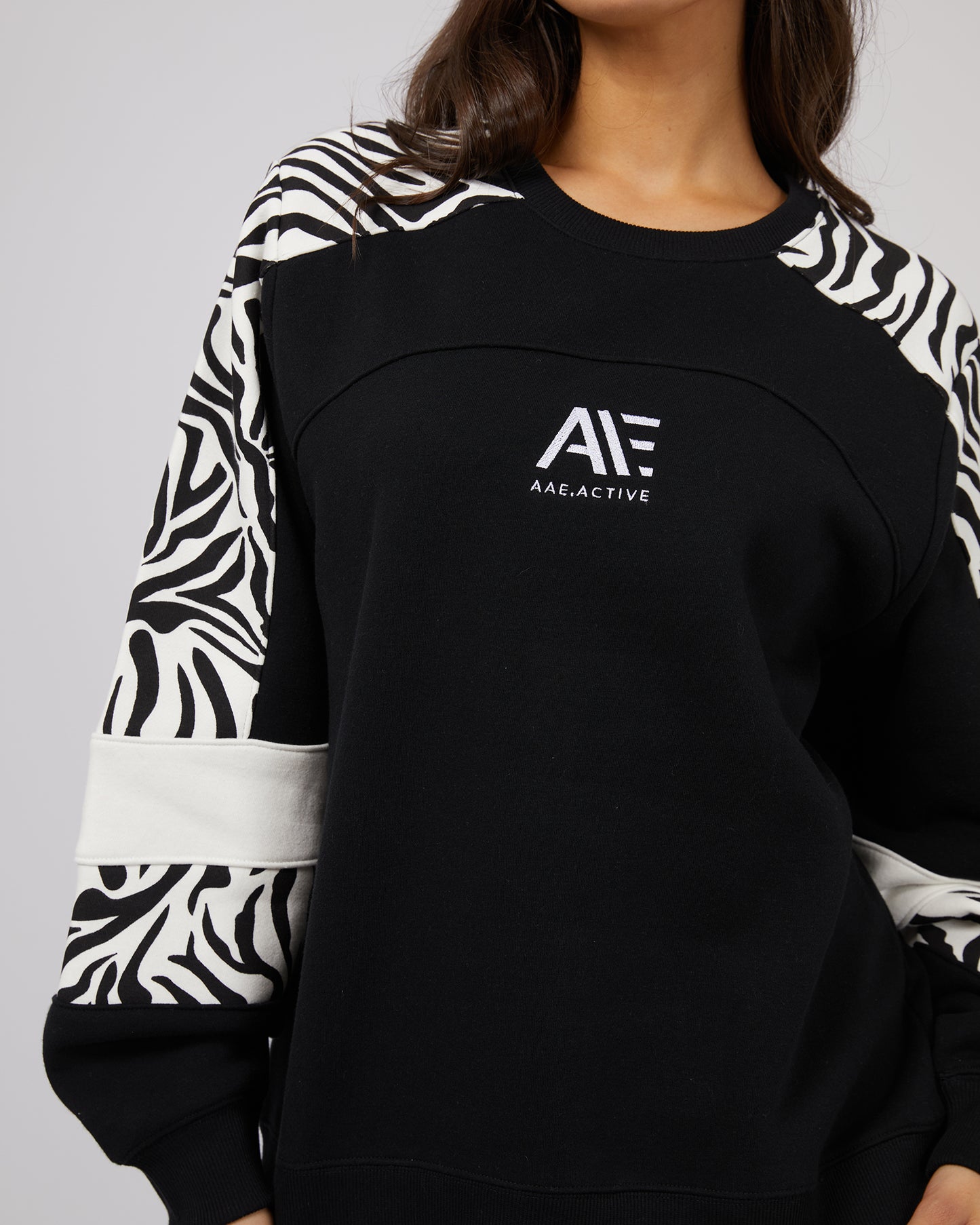 ALL ABOUT EVE Parker Panelled Womens Crew - Black
