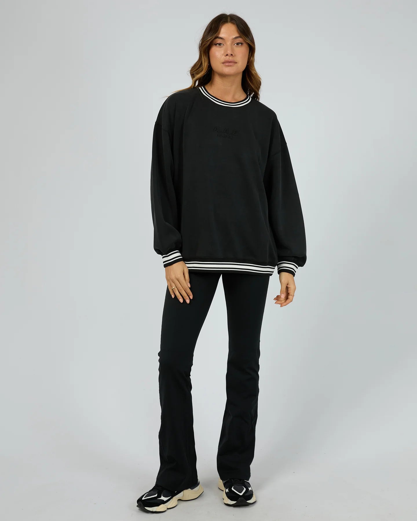 ALL ABOUT EVE Luxe Active College Sweater Womens Crew - Black