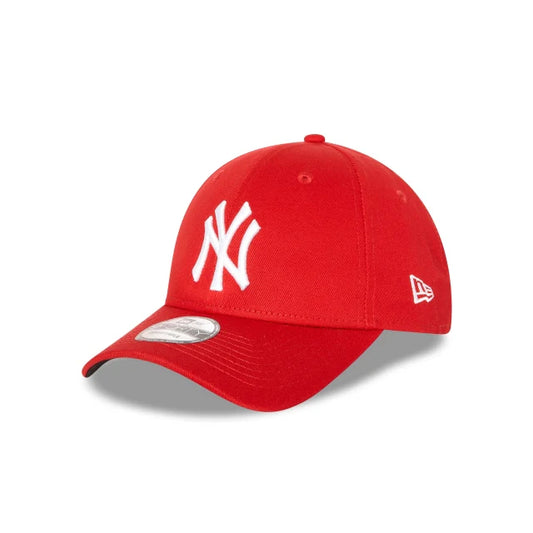 NEW ERA New York Yankees 9FORTY Strapback Cap - Red/White