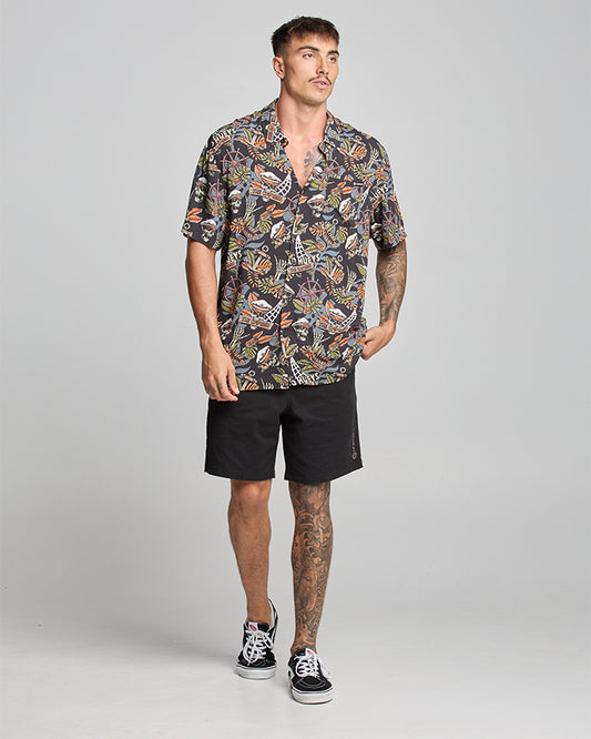 THE MAD HUEYS The Island Captain Mens Woven S/S Shirt - Black