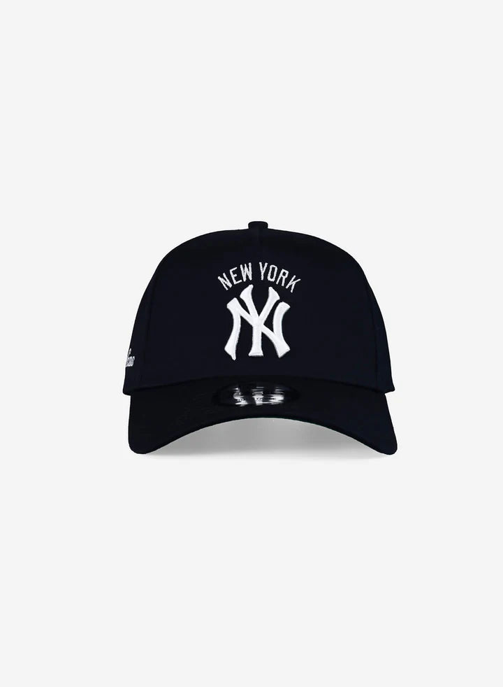 NEW ERA New York Yankees Arch Script 9FORTY A-Frame Snapback Cap - Team