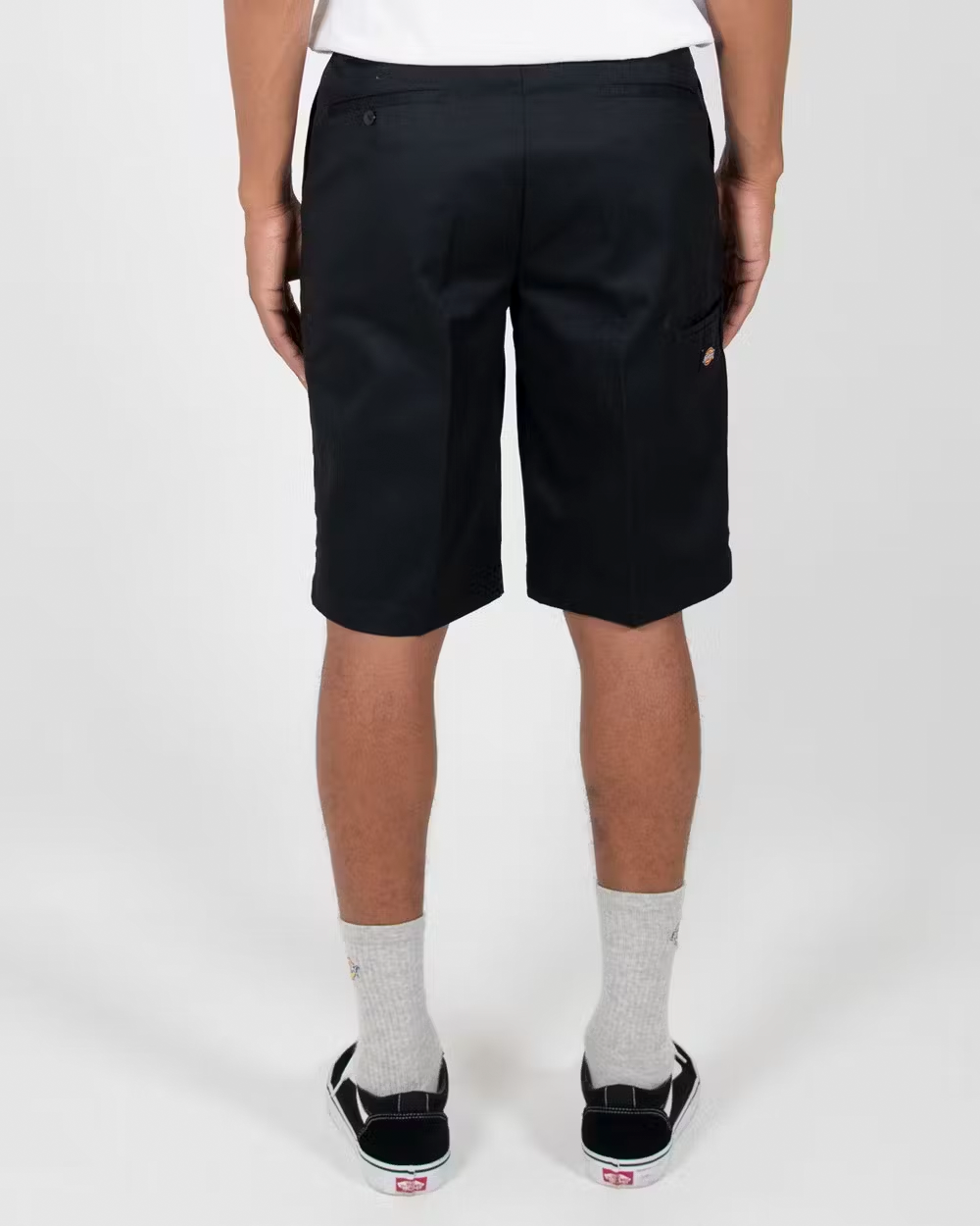 DICKIES 131 Slim Straight Fit Shorts - Black - VENUE.