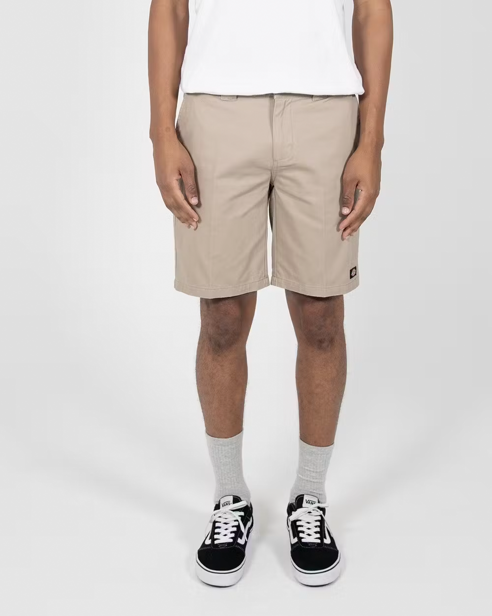 DICKIES C182 GD Regular Fit Shorts - Khaki - VENUE.