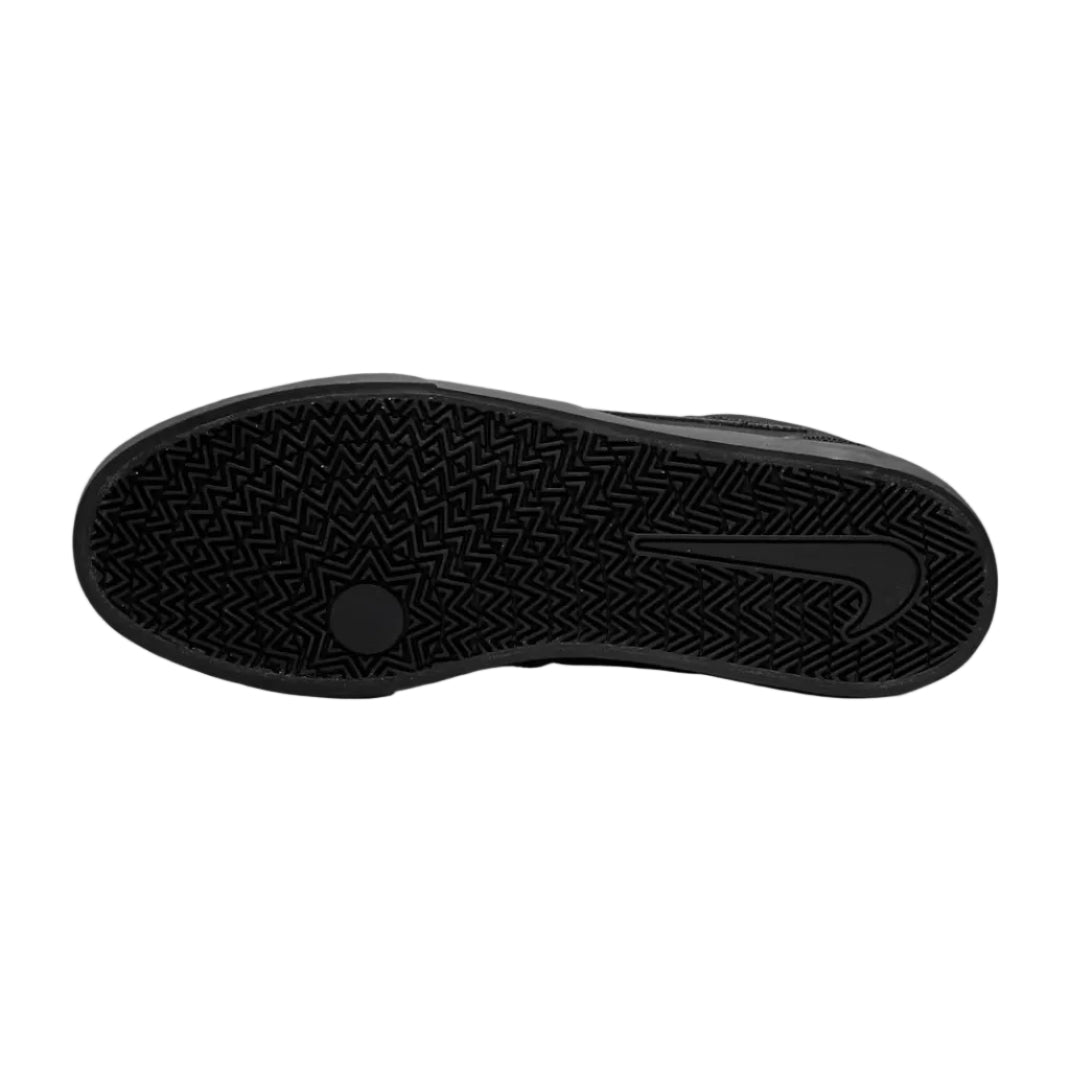 NIKE SB Chron 2 Canvas Shoe - Black/Black/Black