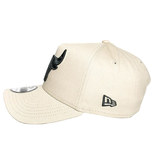 NEW ERA Chicago Bulls 9FORTY A-Frame Snapback Cap - Stone/Black