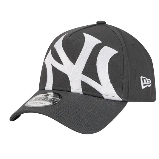 NEW ERA New York Yankees Oversize Tilt 9FORTY A-Frame Snapback Cap - Grey