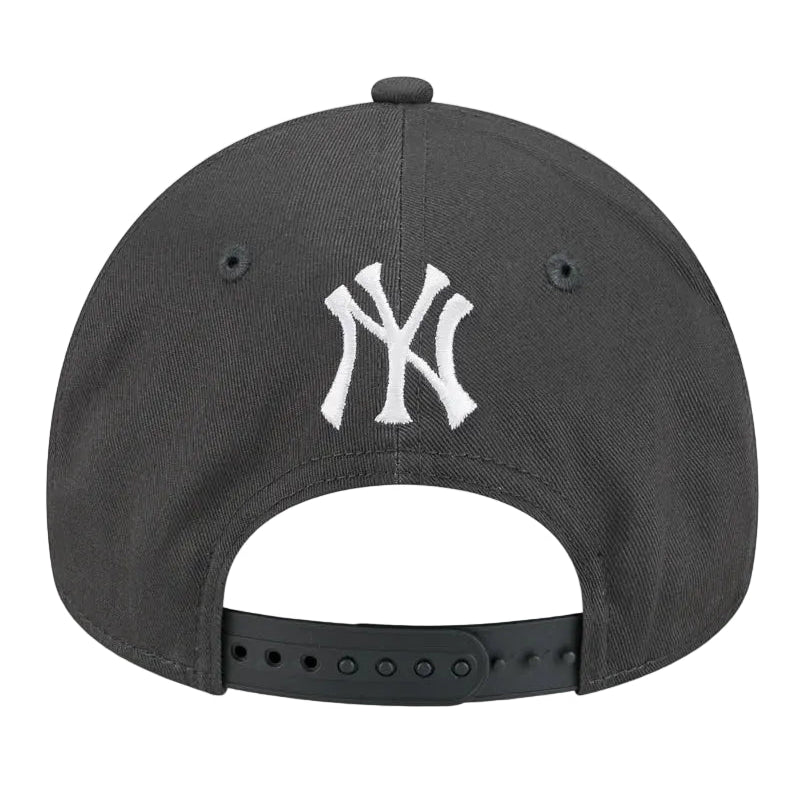 NEW ERA New York Yankees Oversize Tilt 9FORTY A-Frame Snapback Cap - Grey