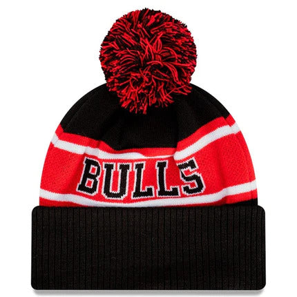 NEW ERA Chicago Bulls Medium Knit Bobble Beanie - Black/Team Colour - VENUE.