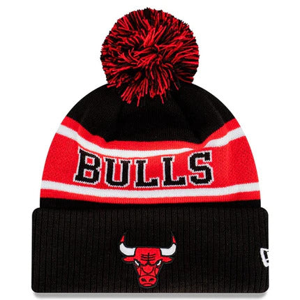 NEW ERA Chicago Bulls Medium Knit Bobble Beanie - Black/Team Colour - VENUE.