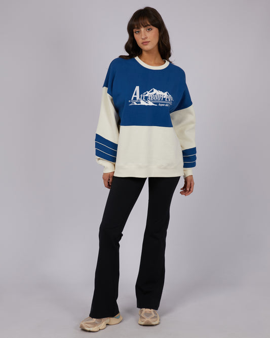 ALL ABOUT EVE Aspen Athletic Womens Oversized Crew - Vintage White