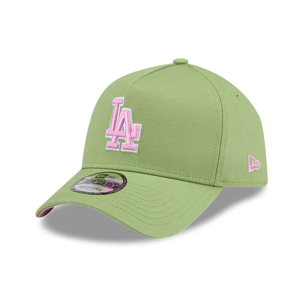 NEW ERA Los Angeles Dodgers Strawberry Matcha 9FORTY A-Frame Snapback Cap - Matcha Green