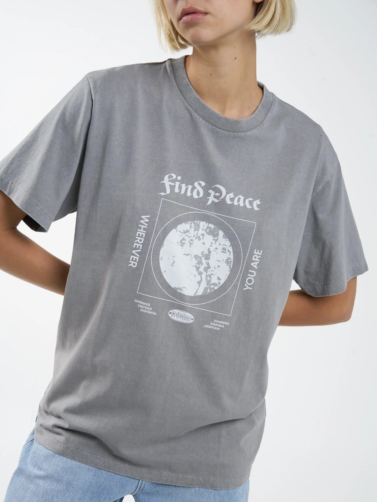 THRILLS Find Peace Merch Fit Womens Tee - Washed Gray