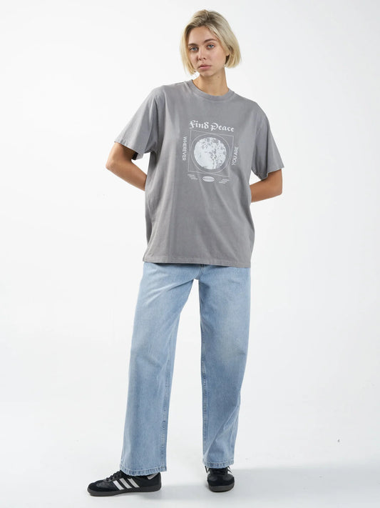 THRILLS Find Peace Merch Fit Womens Tee - Washed Gray