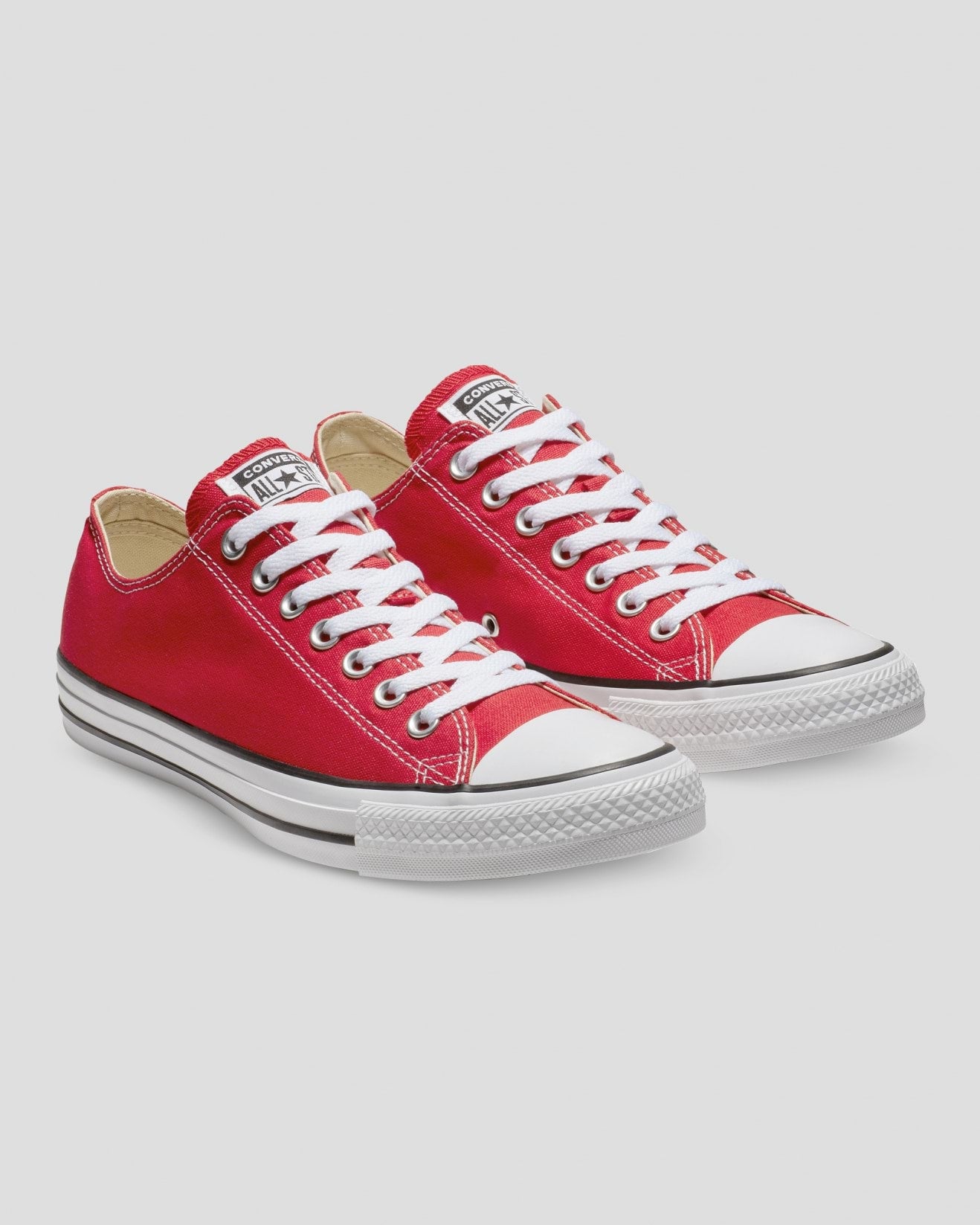 Red low top 2025 chuck taylors